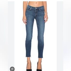 MOTHER Looker Ankle Fray “Girl Crush”